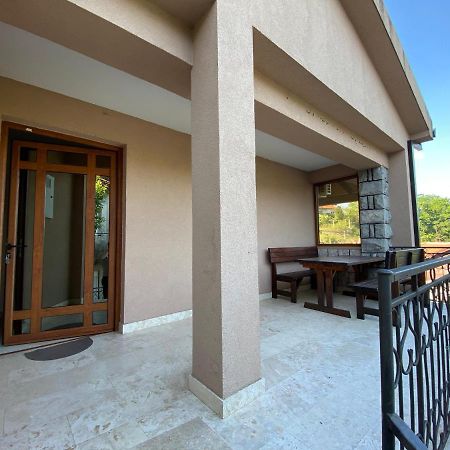 Guest House Radoman Virpazar Esterno foto