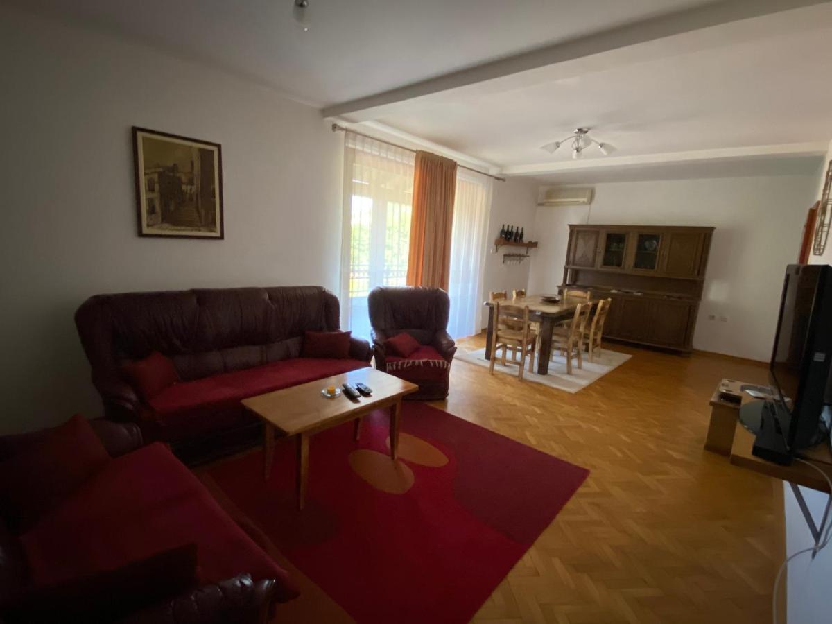 Guest House Radoman Virpazar Esterno foto