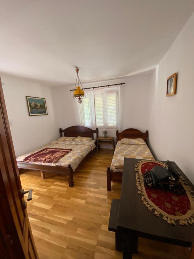 Guest House Radoman Virpazar Esterno foto
